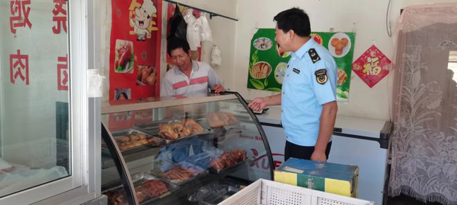 李家店鄉(xiāng)市場(chǎng)監(jiān)管所強(qiáng)化肉制品質(zhì)量安全專(zhuān)項(xiàng)檢查